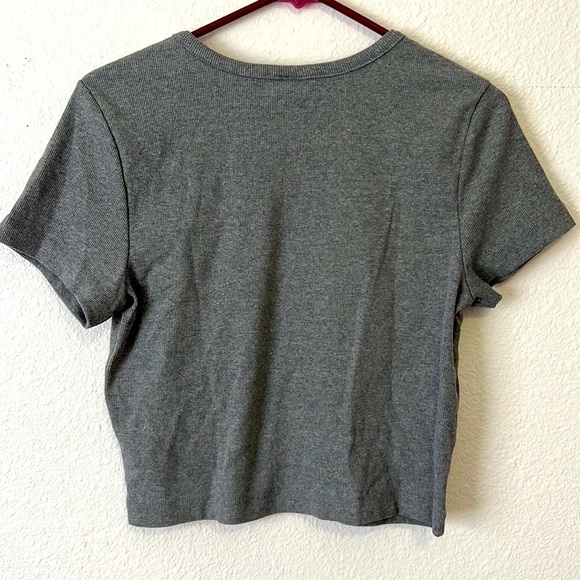 WILD FABLE • Heather Gray Fitted Top - Picture 4 of 5